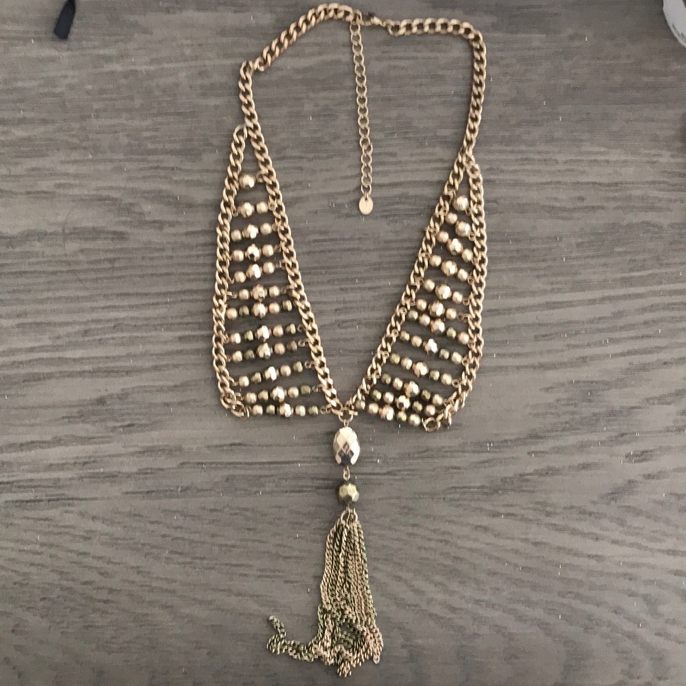 Collared chain gold necklace